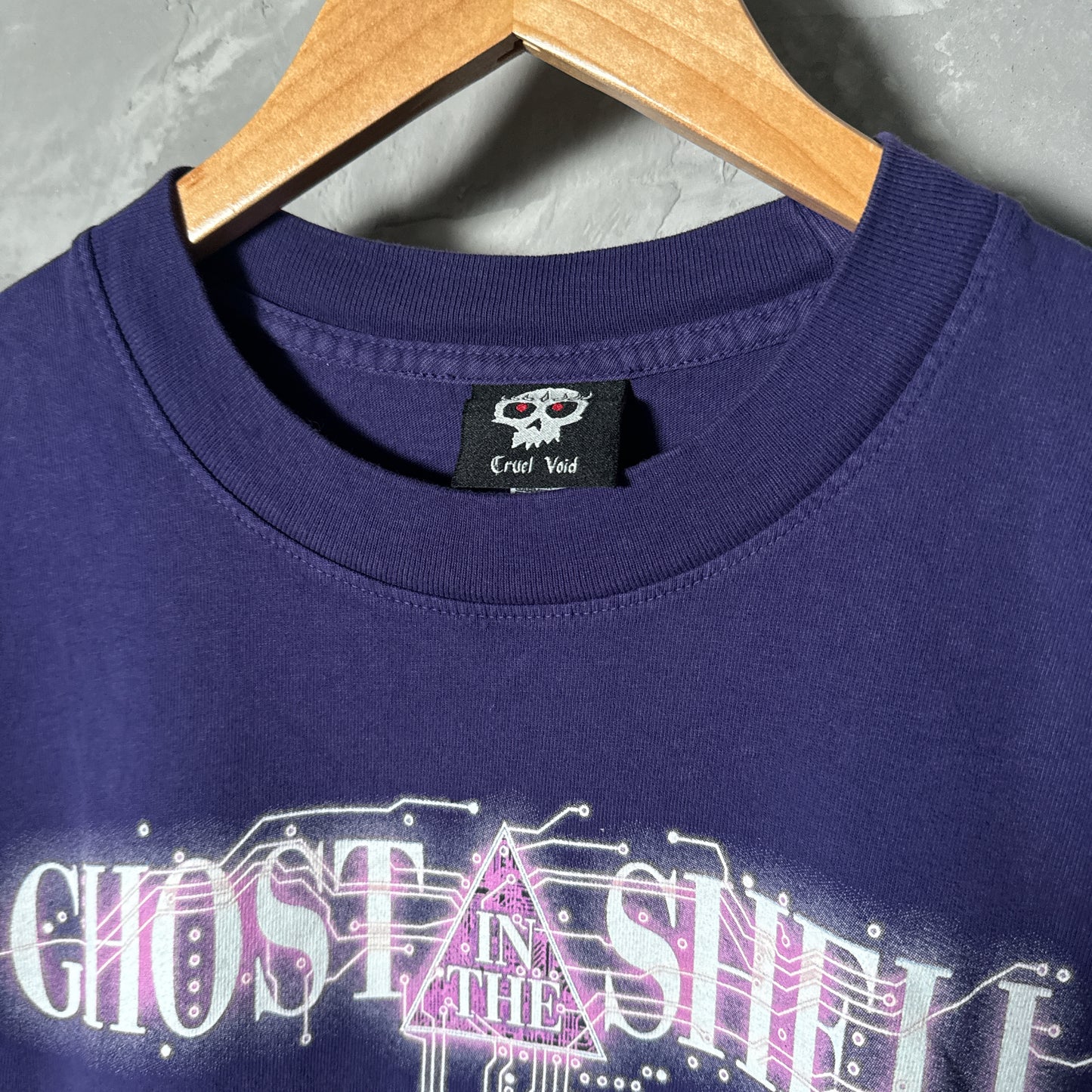 Single sided shirt medium