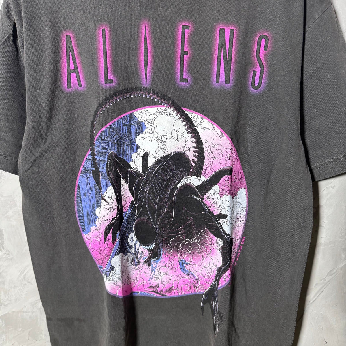 Single sided shirt medium